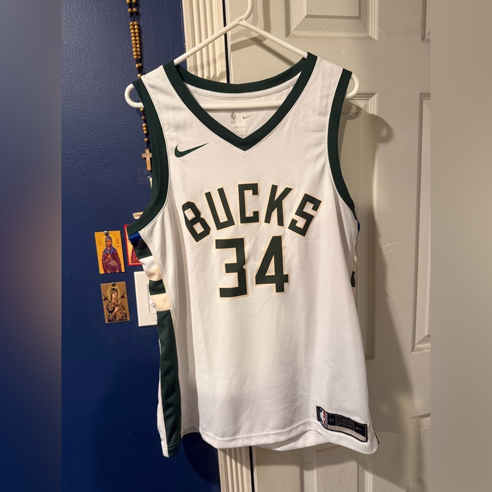 Giannis Antetokounmpo AUTHENTIC White Bucks Jersey Size XL
